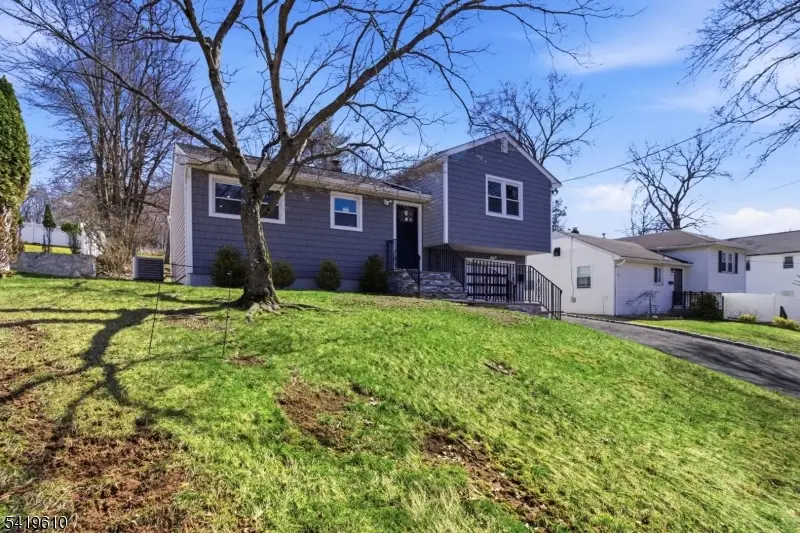 22 Barry Dr, West Orange, NJ 07052 - #3