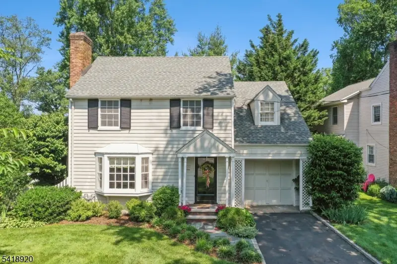 66 Springbrook Rd, Springfield, NJ 07081 - #1