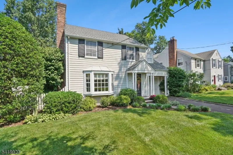 66 Springbrook Rd, Springfield, NJ 07081 - #3