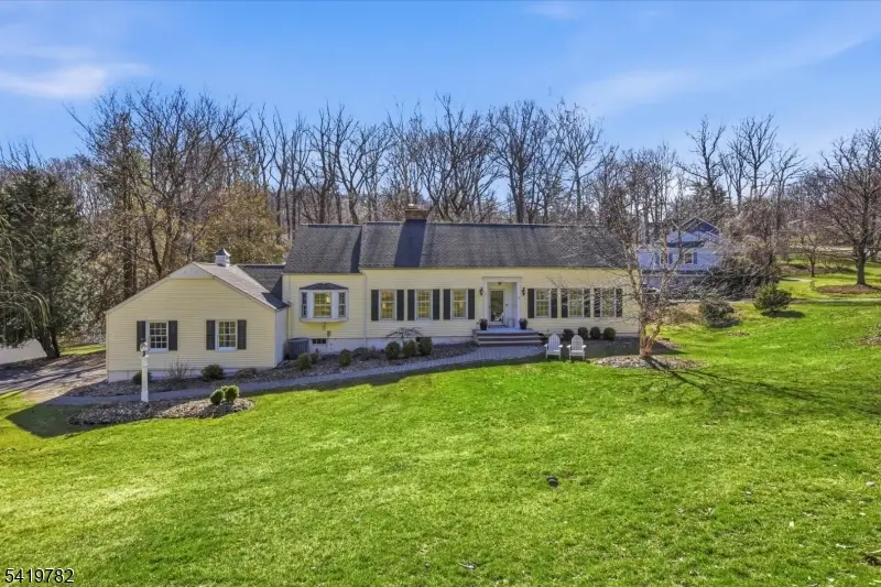 20 Fieldstone Dr, Morris, NJ 07960 - #1