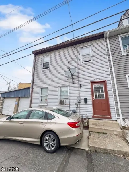 33 Cedar Aly, Phillipsburg, NJ 08865 - #2