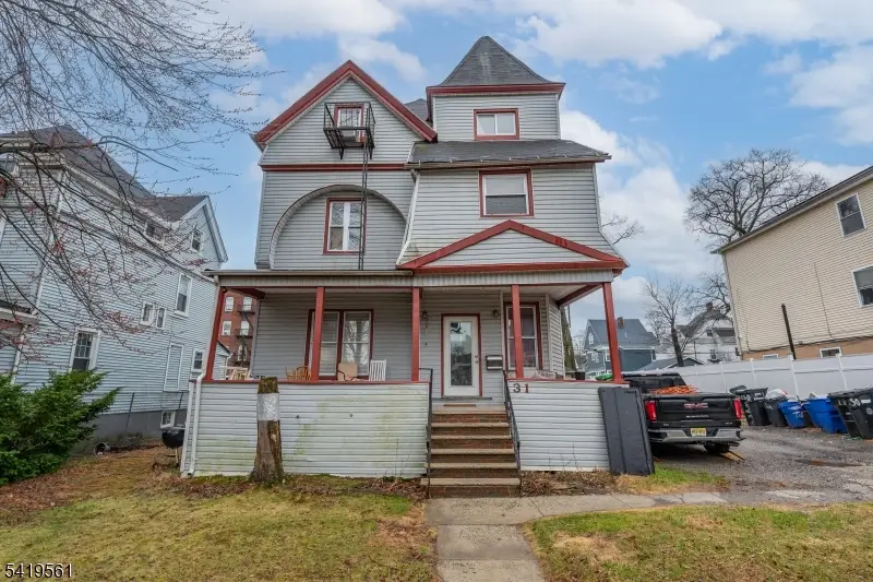 31 Chestnut St, East Orange, NJ 07018 - #1