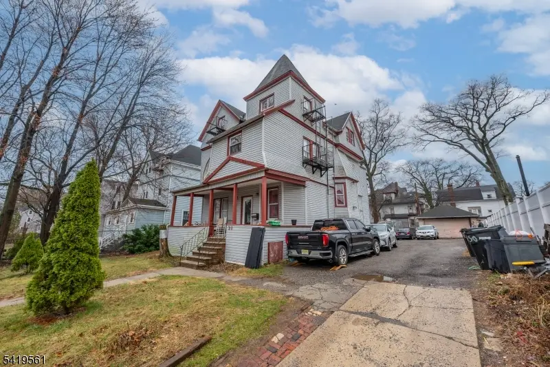 31 Chestnut St, East Orange, NJ 07018 - #2