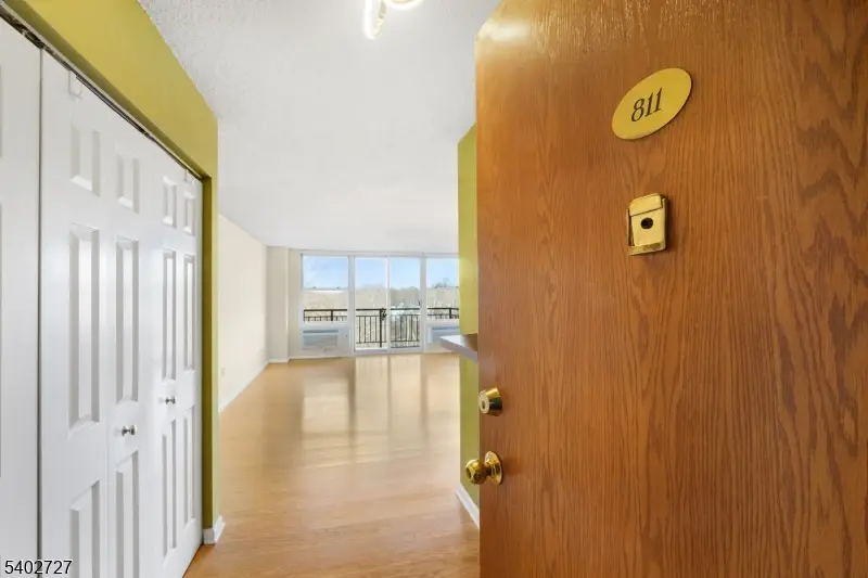 300 Main St #811, Singac, NJ 07424 - #2
