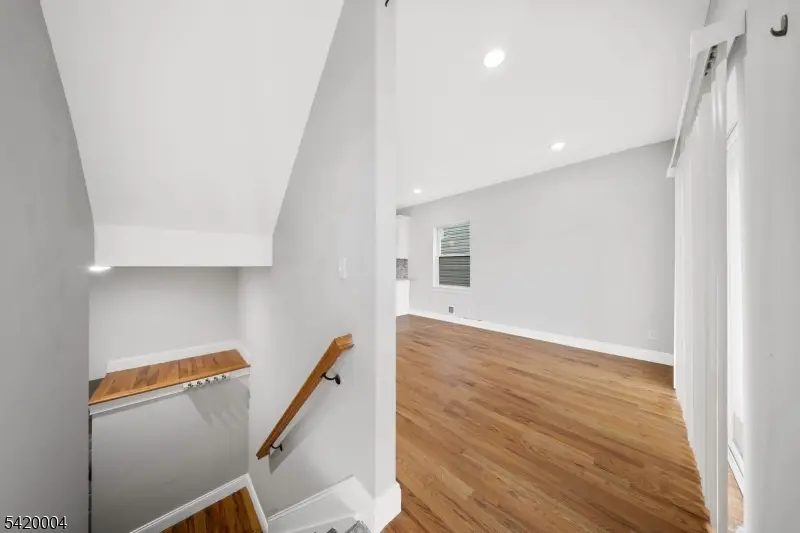 558 Broadway, Elizabeth, NJ 07206 - #3