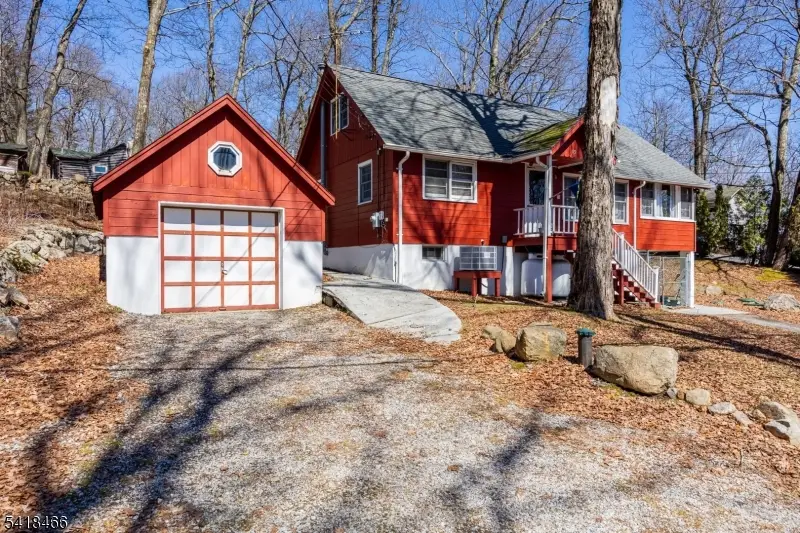19 Amicalola Rd, Highland Lakes, NJ 07462 - #2