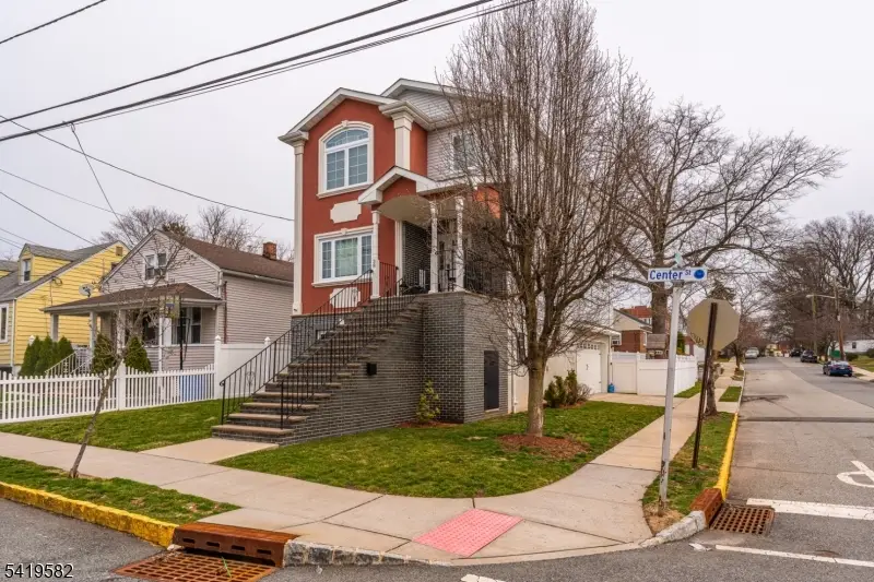 38 Center St, Belleville, NJ 07109 - #2