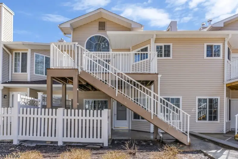 10 Encampment Drive, The Hills, NJ 07921 - #1