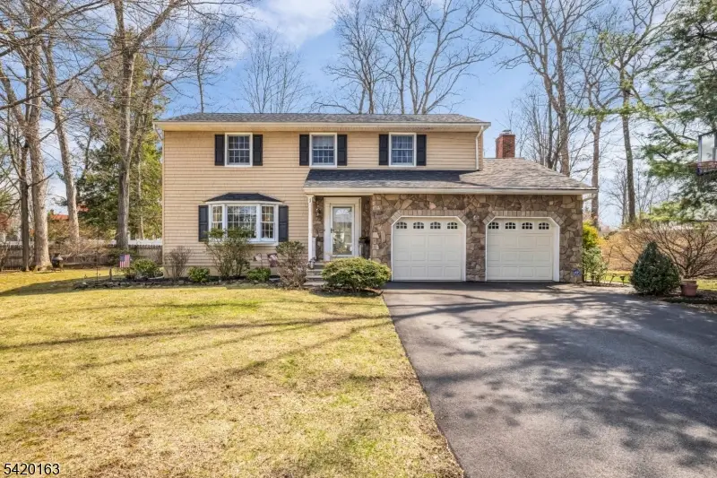 1 Sylvan Ct, Pompton Plains, NJ 07444 - #1