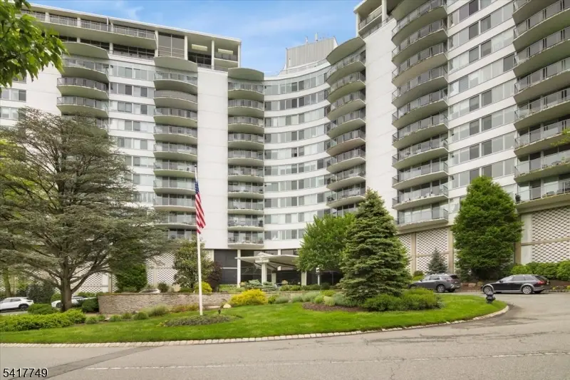 1 Claridge Dr #523, Verona, NJ 07044 - #2