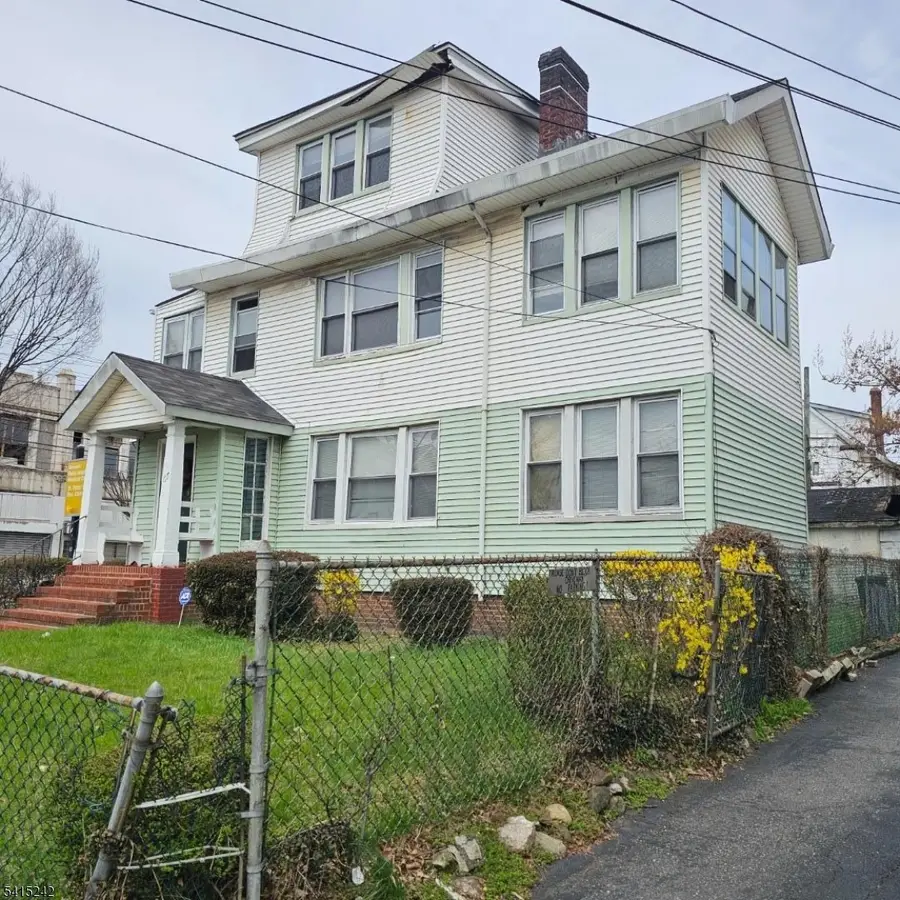 67 Weequahic Ave, Newark, NJ 07112 - #2