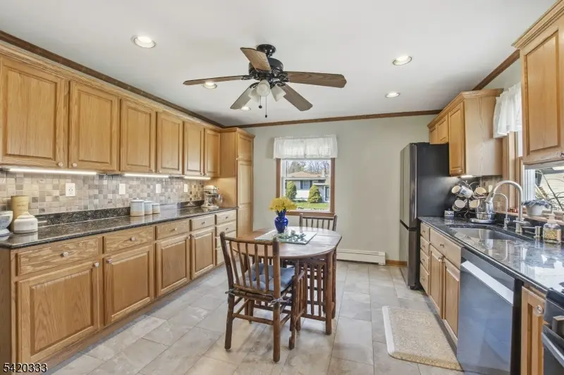 6 Water St, Vienna, NJ 07880 - #2