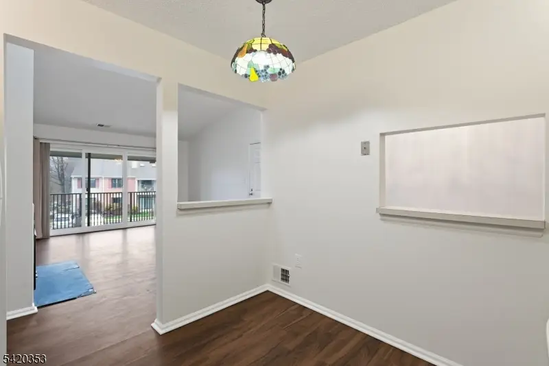 48 Taylor Dr, Franklin Park, NJ 08823 - #2