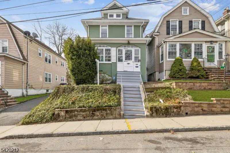 5 Park Dr S., West Orange, NJ 07052 - #1