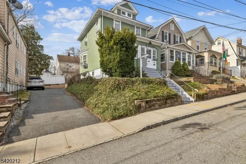 5 Park Dr S., West Orange, NJ 07052 - #2