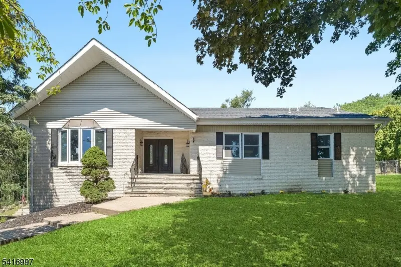 2 Rossi Dr, Annandale, NJ 08809 - #2