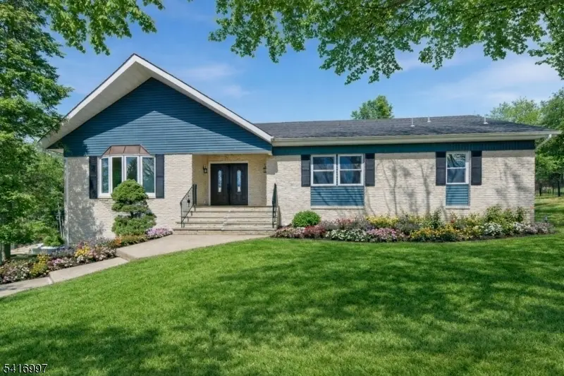 2 Rossi Dr, Annandale, NJ 08809 - #3