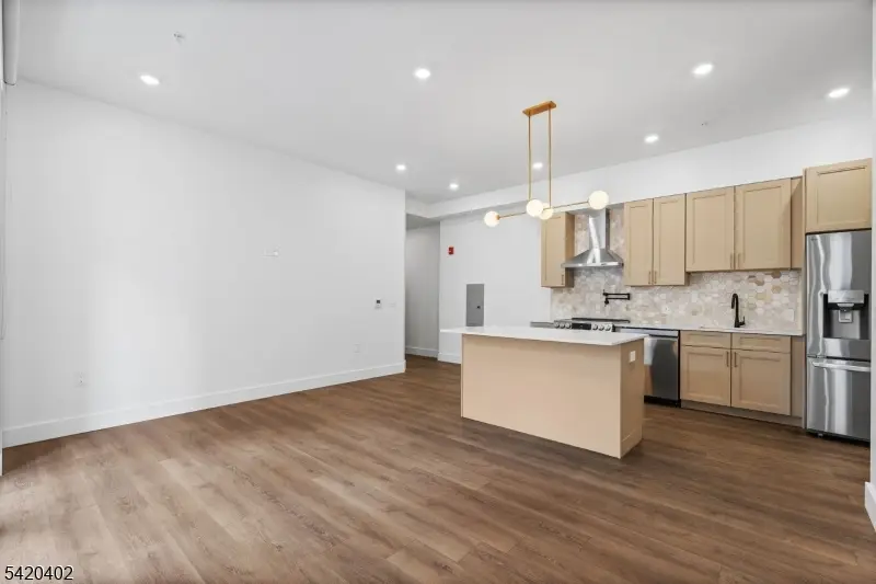 21 Lincoln Park #203, Newark, NJ 07102 - #1