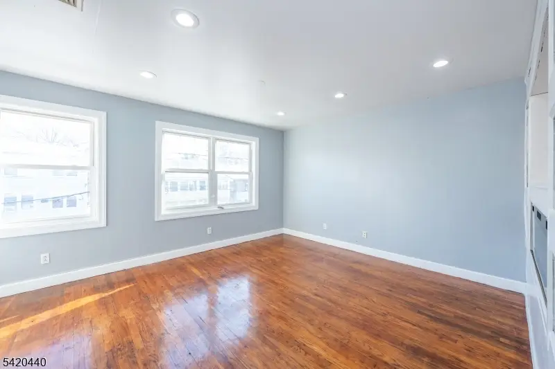 28 Highland St, Paterson, NJ 07524 - #3