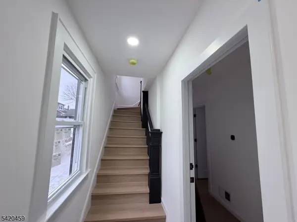 662 Selfmaster Pkwy, Union Twp., NJ 07083