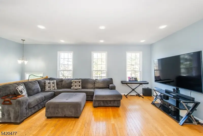 10 Gannett Ct, Wayne, NJ 07470 - #3