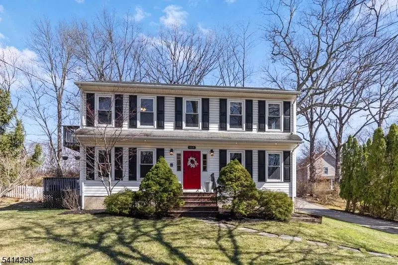 237 Tabor Rd, Morris Plains, NJ 07950 - #2