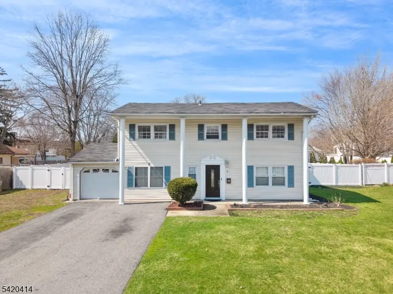 8 Curtis Dr, Lincoln Park, NJ 07035 - #1