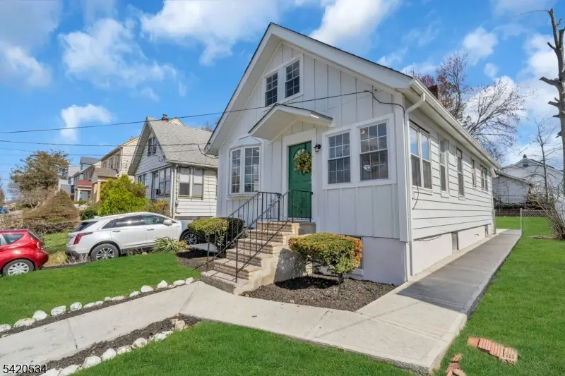 1573 Wyndmoor Ave, Hillside, NJ 07205 - #3