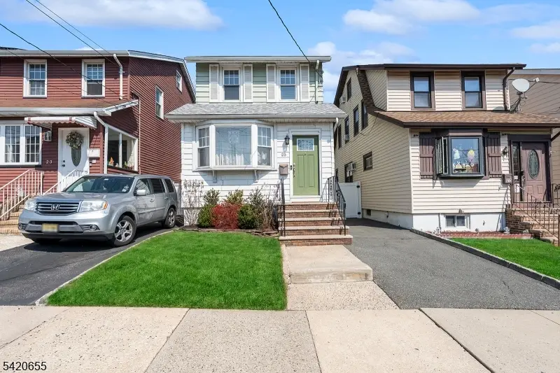25 Shepherd Pl, Kearny, NJ 07032 - #1
