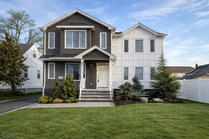 112 E 12th St, Linden, NJ 07036 - #1