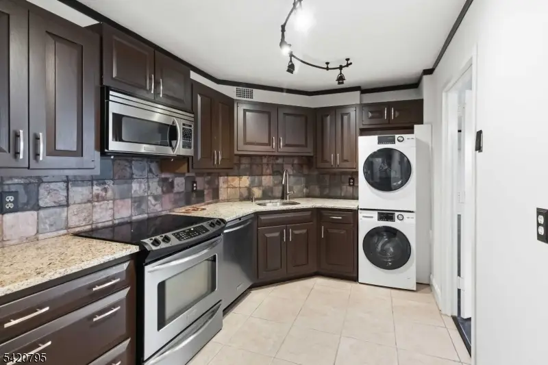 2 Claridge Dr #10-i, Verona, NJ 07044 - #3