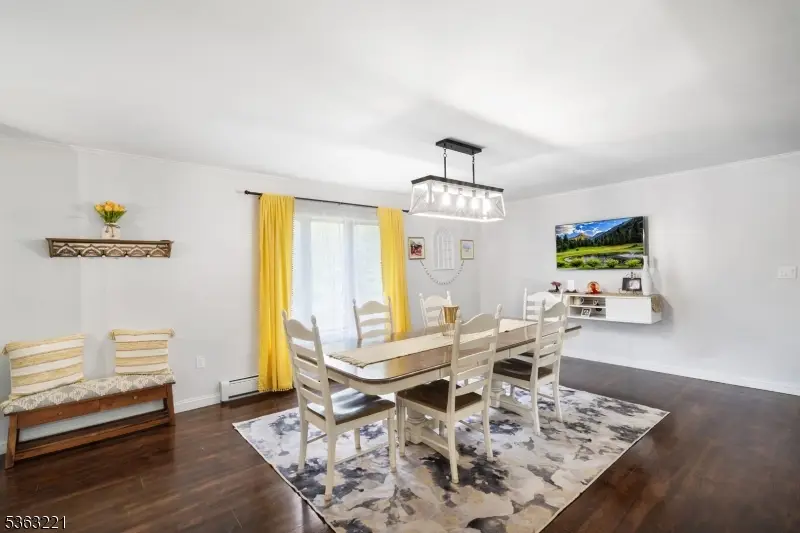 4 Grove St, Hampton, NJ 07860 - #2