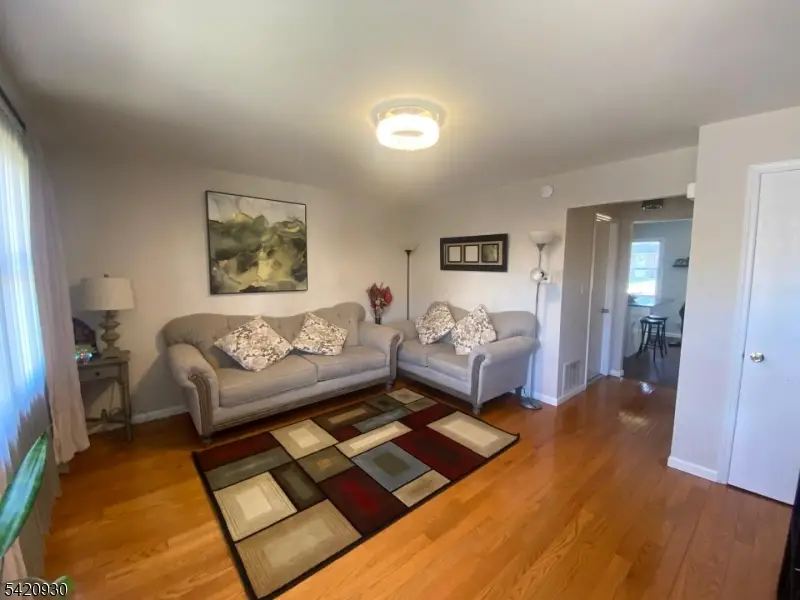 154 S 6th Ave, Manville, NJ 08835 - #2