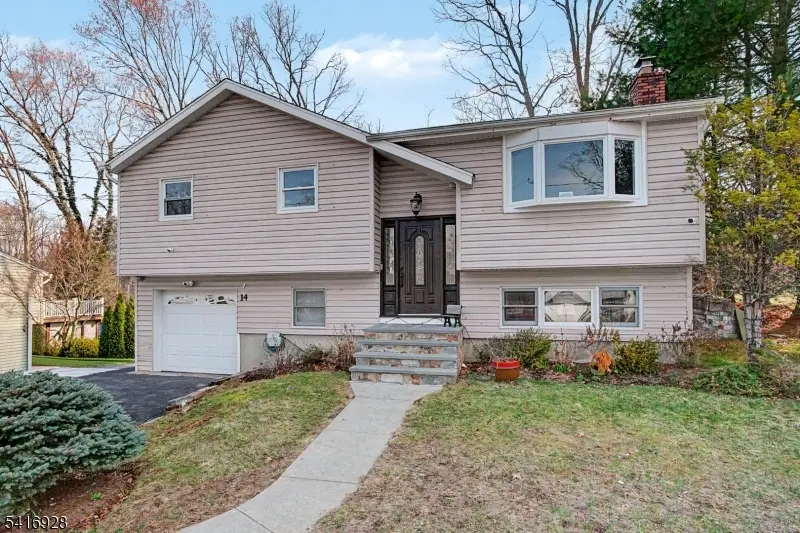 14 Cindy Ln, Oak Ridge, NJ 07438 - #2