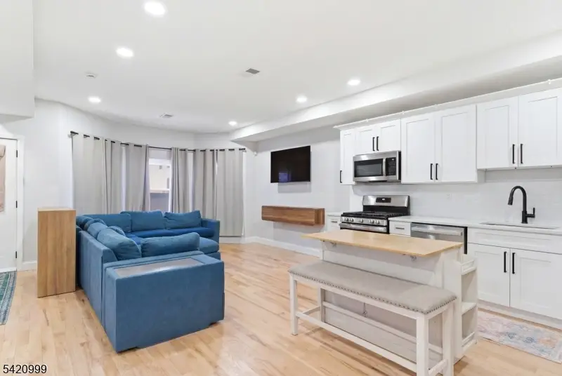 204 19th Ave, Irvington, NJ 07111 - #3