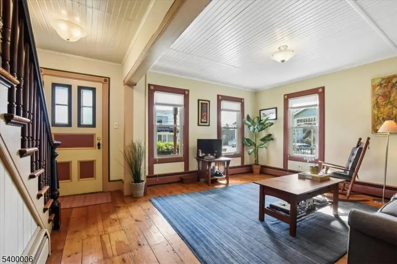 9 West Street, Clinton, NJ 08809 - #3