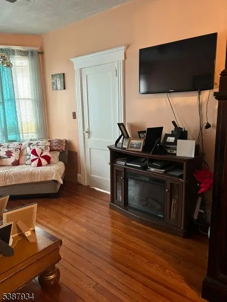 31 Quinn St, Paterson, NJ 07501 - #3