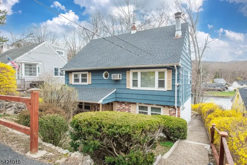 237 Skyline Lake Dr, Ringwood, NJ 07456 - #1