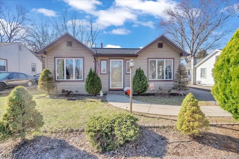 29 Bushwick Ln, West Milford, NJ 07480 - #2