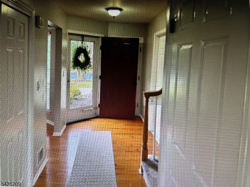 89 Violet Ct, Whitehouse Station, NJ 08889 - #2