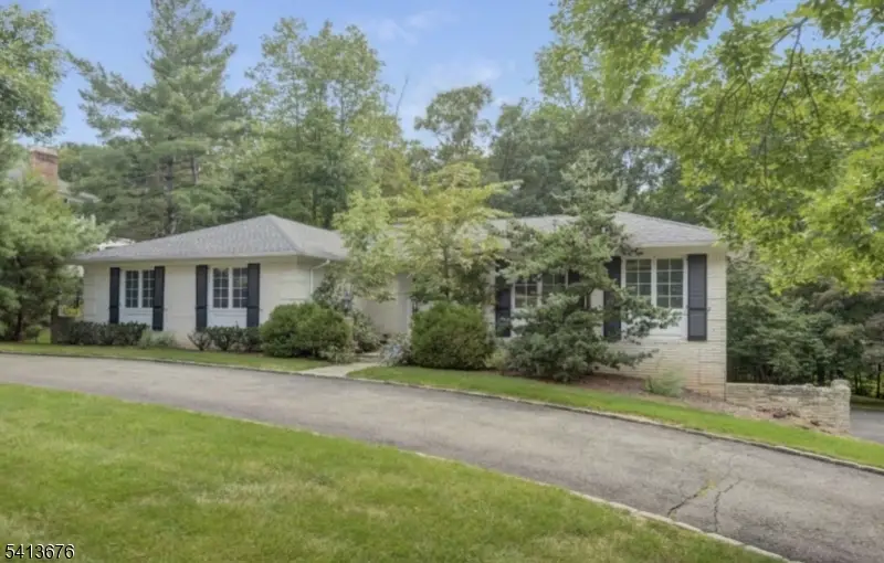 131 Lawrence Dr, Millburn, NJ 07078 - #3