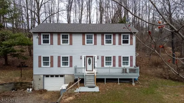 105 Valley Road, Wantage Twp., NJ 07461