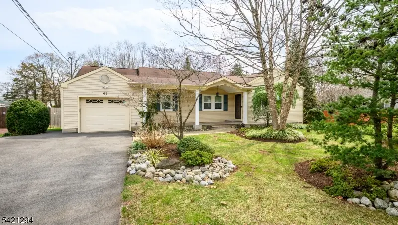 65 Wilson Rd, Franklin, NJ 08873 - #1