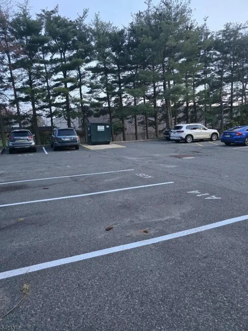 61 College Dr, Edison, NJ 08817 - #2