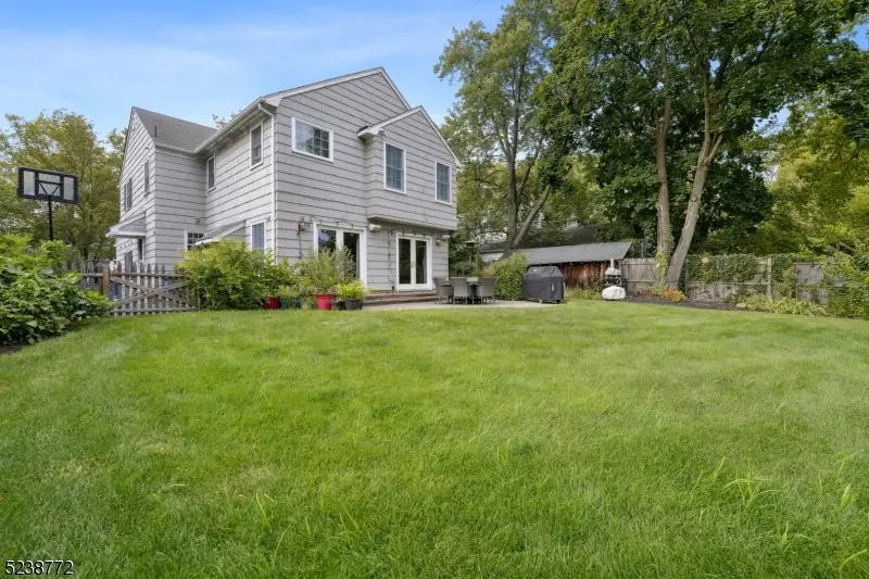 424 Colonial Ave, Westfield, NJ 07090 - #2