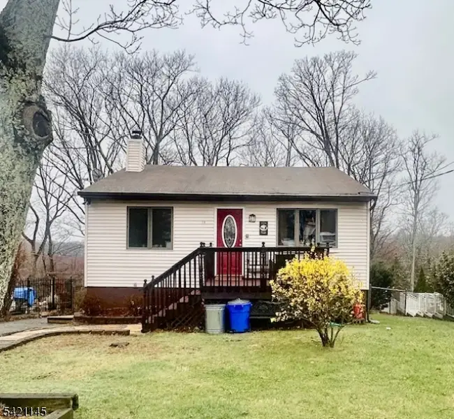 12 Chincopee Ave, Hopatcong, NJ 07843 - #1
