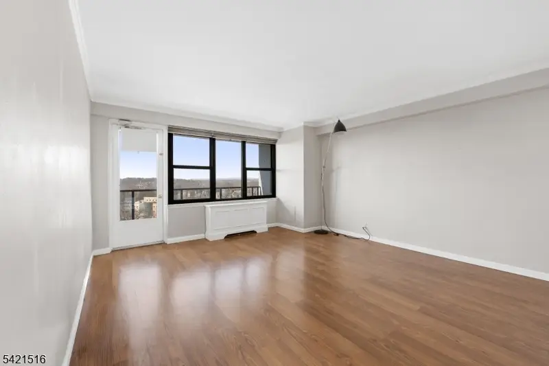 285 Aycrigg Ave #11G, Passaic, NJ 07055 - #3