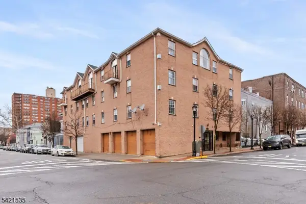 401 Bergenline Ave, Union City, NJ 07087