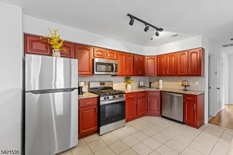 401 Bergenline Ave, Union City, NJ 07087 - #3