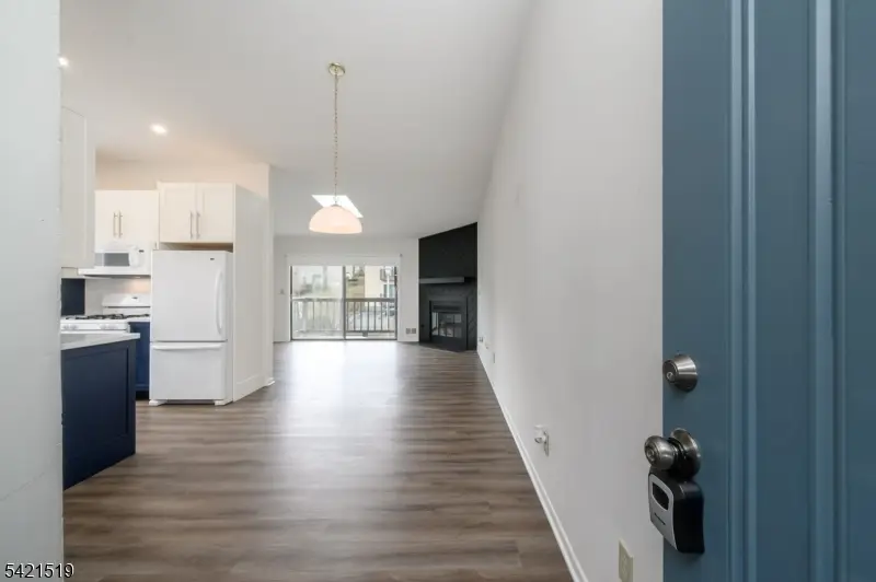 1002 Spruce Hills Dr, Glen Gardner, NJ 08826 - #3